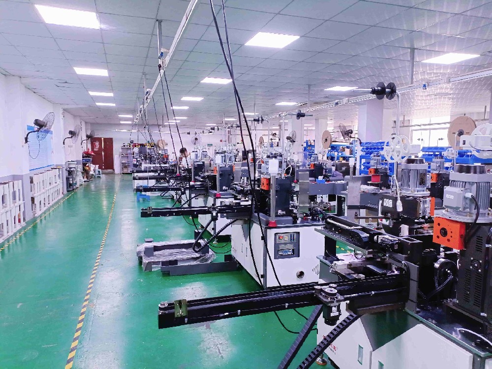 全自動(dòng)打端沾錫機(jī),全自動(dòng)端子壓接機(jī),全自動(dòng)刺破式端子機(jī) 全自動(dòng)打端沾錫機(jī),全自動(dòng)端子壓接機(jī),全自動(dòng)刺破式端子機(jī)